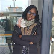 Soy estudiante, doy el curso en francés. Soy nativa francés